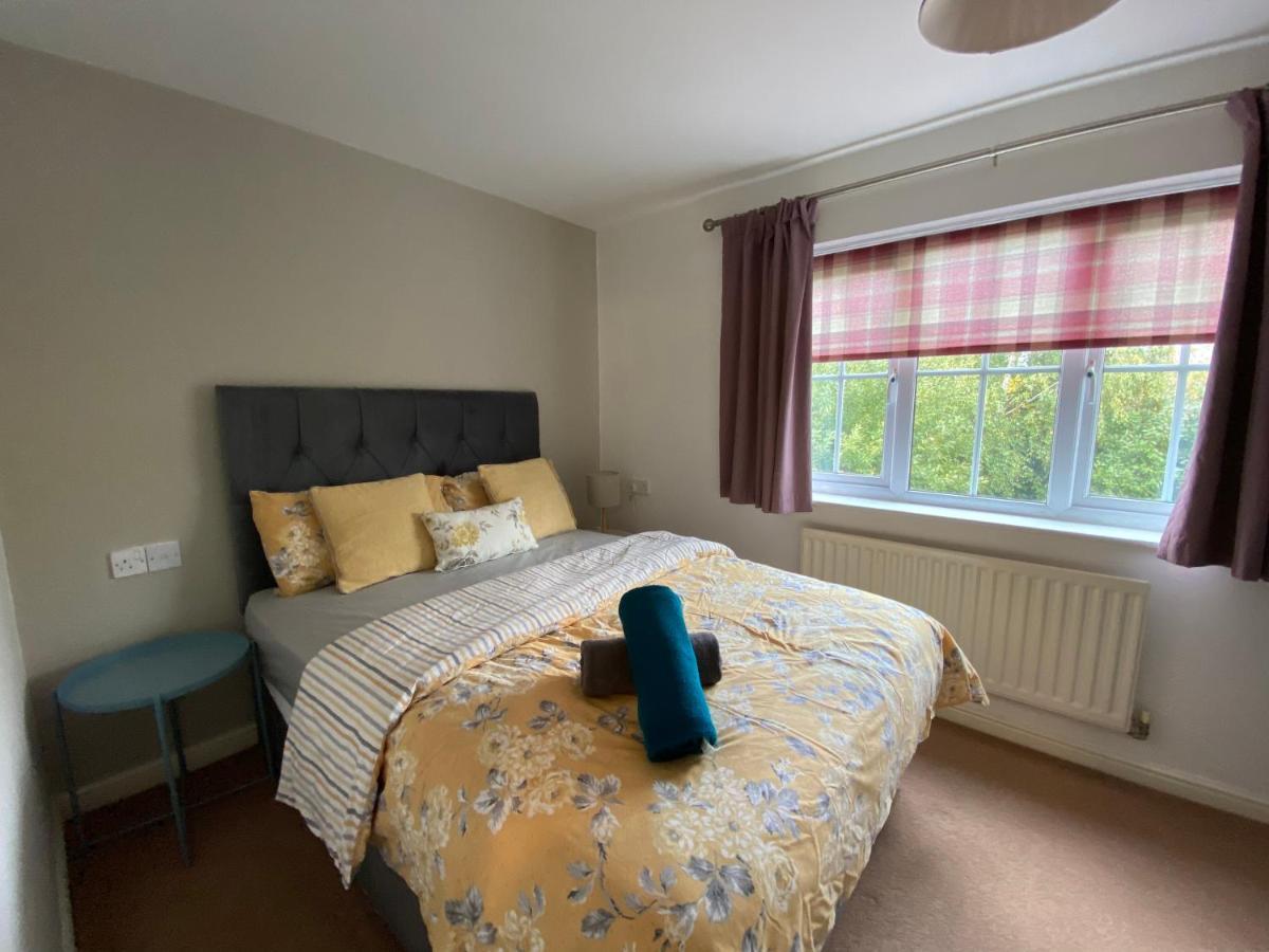 Wellingborough Cosy Hub Villa Great Harrowden Ngoại thất bức ảnh